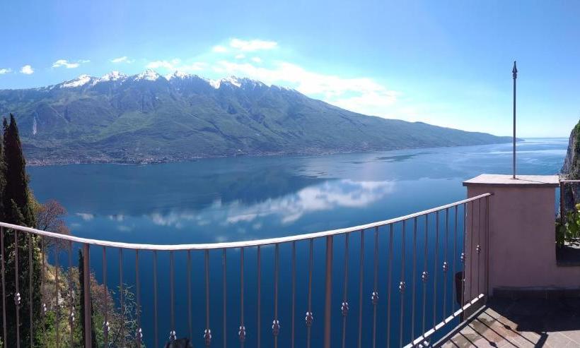 بنسيون Locanda Al Castelletto