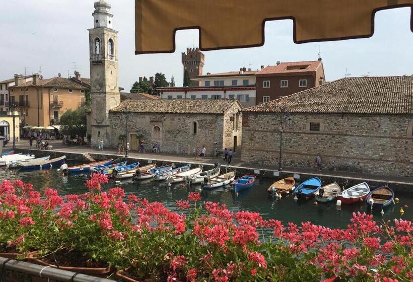 ペンション Oreste Suite