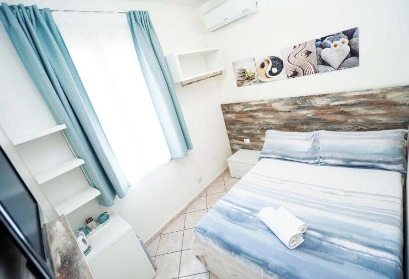 Пансион Taormina Beach House