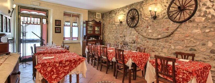 פנסיון Trattoria Milani