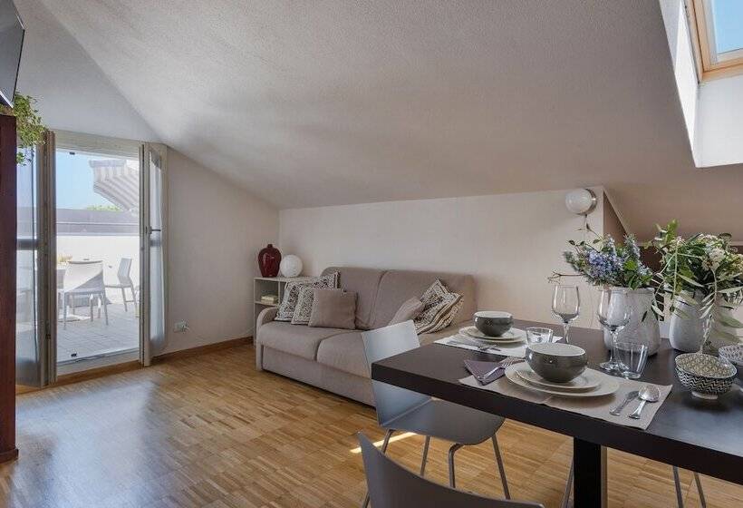 膳宿费 Vialeromadodici Rooms & Apartments