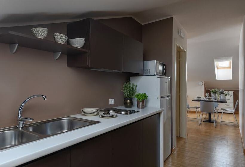 膳宿费 Vialeromadodici Rooms & Apartments