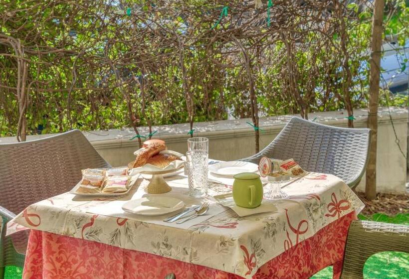 بنسيون Villa Liberty