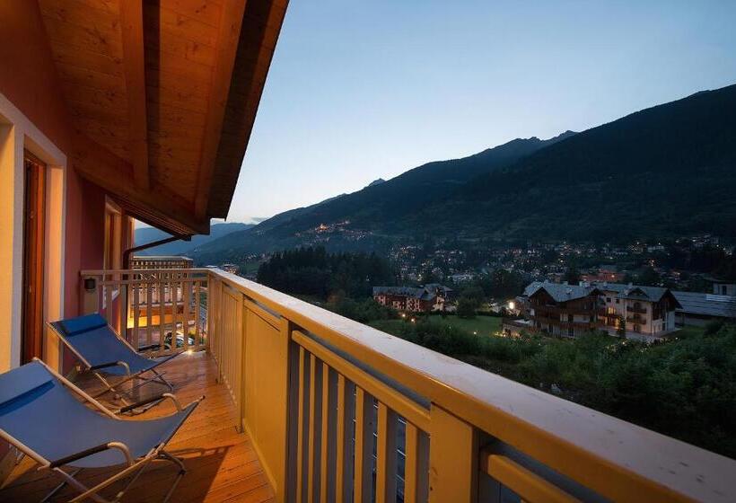 Residence Adamello Resort