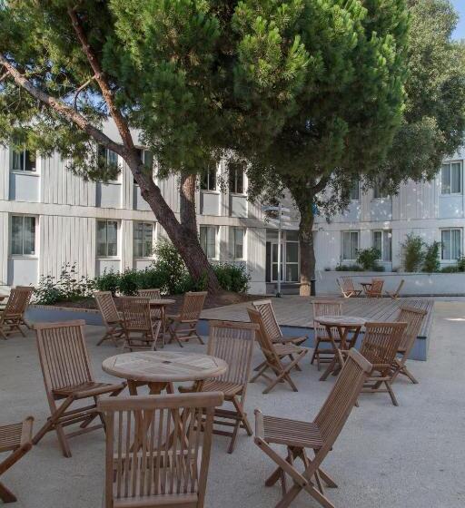 Общежитие Auberge De Jeunesse