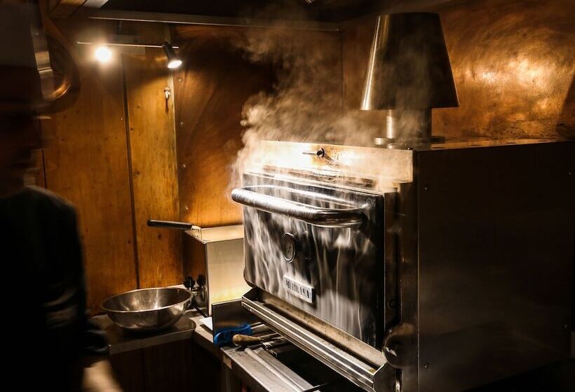 B&b La Tambra   Central With Restaurant