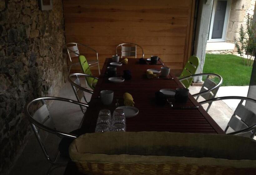 مبيت وإفطار Les Maillettes