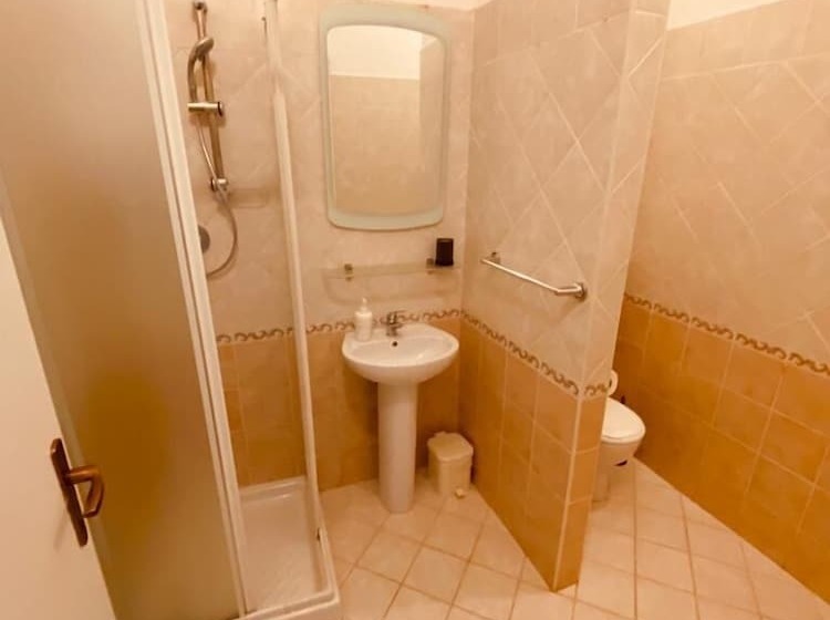 Hh Hermoso Housing Valenza