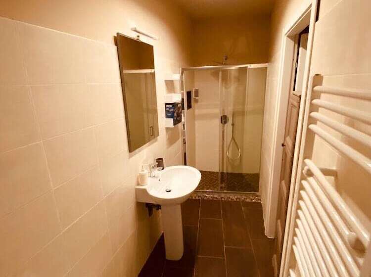 Hh Hermoso Housing Valenza