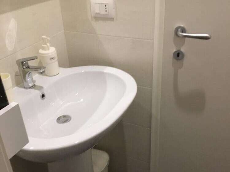 Hh Hermoso Housing Valenza