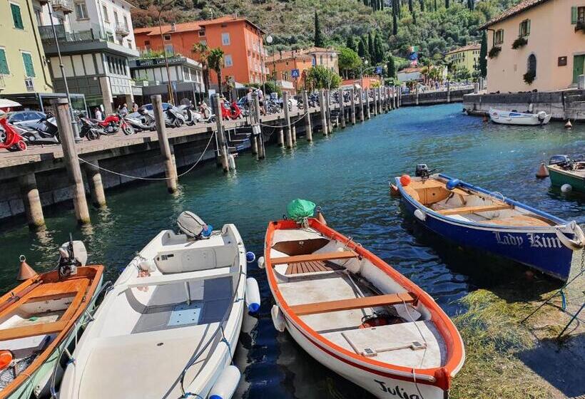 ホテル Agritur Acquastilla Giovanni Poli