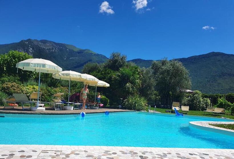 هتل Agritur Acquastilla Giovanni Poli