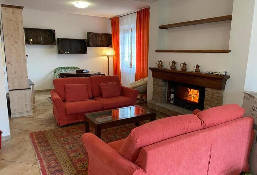 هتل Agriturismo Borgo Nuovo Di Mulinelli