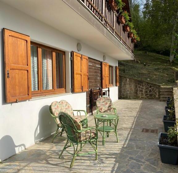 هتل Agriturismo Borgo Nuovo Di Mulinelli