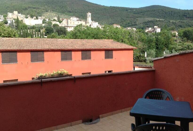 هتل Agriturismo Collelignani