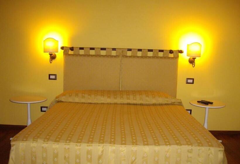 Отель Agriturismo Il Borgo Degli Ulivi