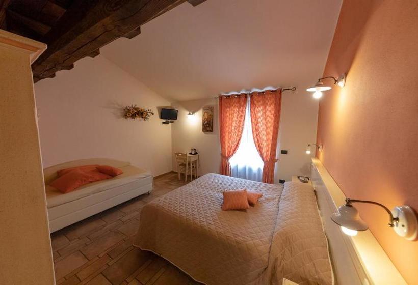 Отель Agriturismo La Dimora Del Contadino