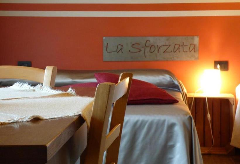 ホテル Agriturismo La Sforzata