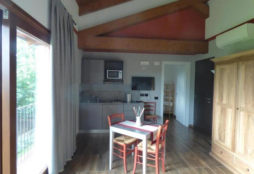 ホテル Agriturismo La Sforzata