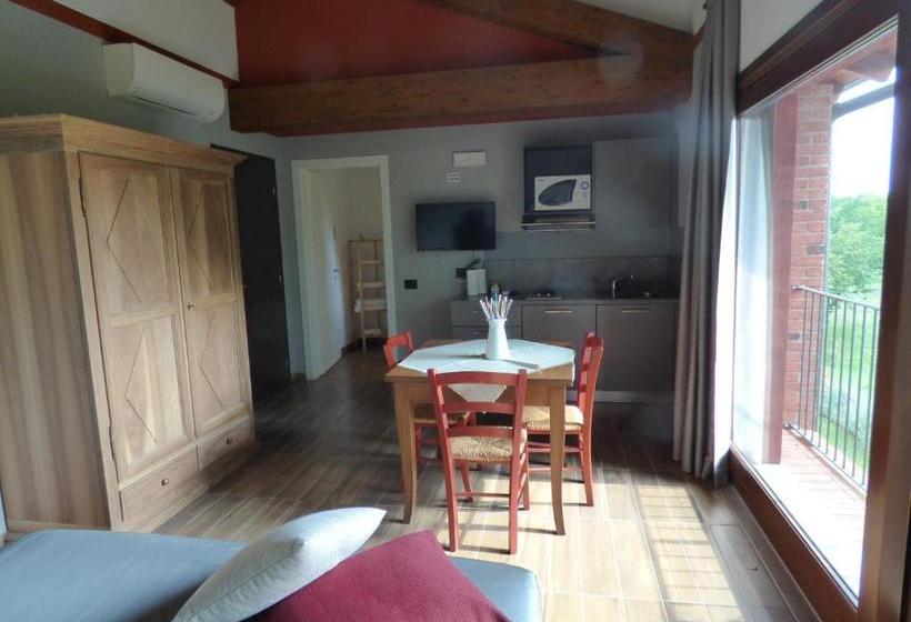 ホテル Agriturismo La Sforzata