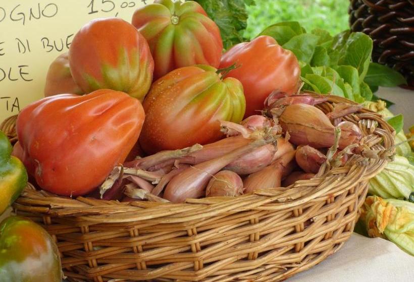 ホテル Agriturismo La Sforzata