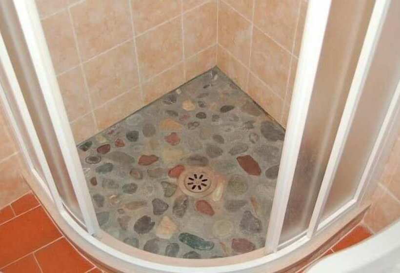 فندق Agriturismo Pian Di Fiume