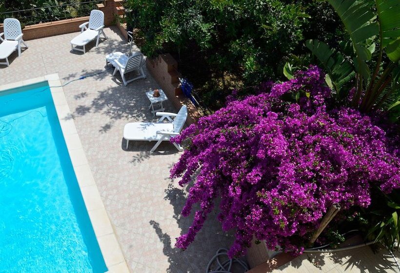 فندق Agriturismo Saccollino