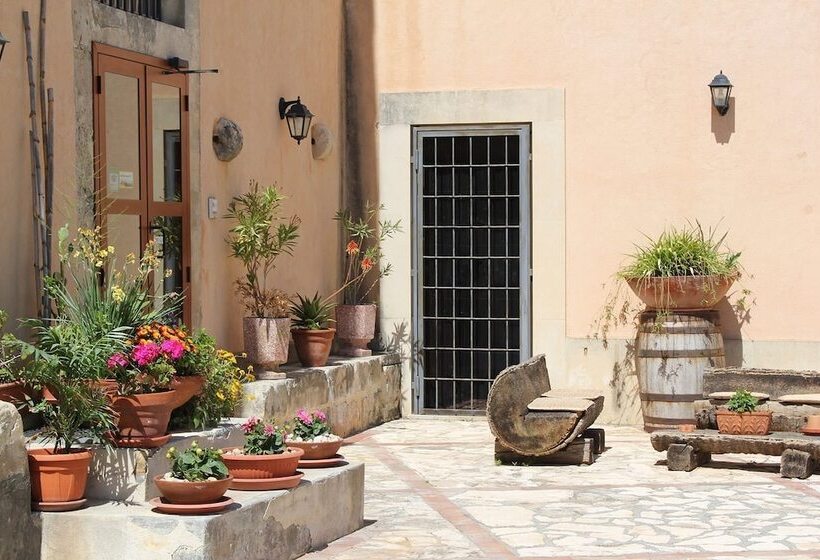 فندق Agriturismo Saccollino