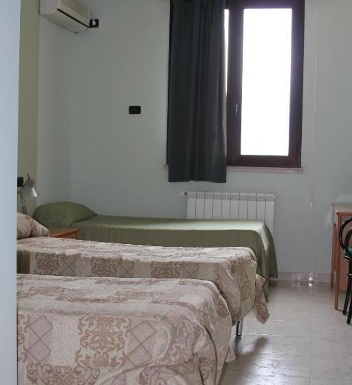 בית מלון כפרי Agriturismo Silos Agri