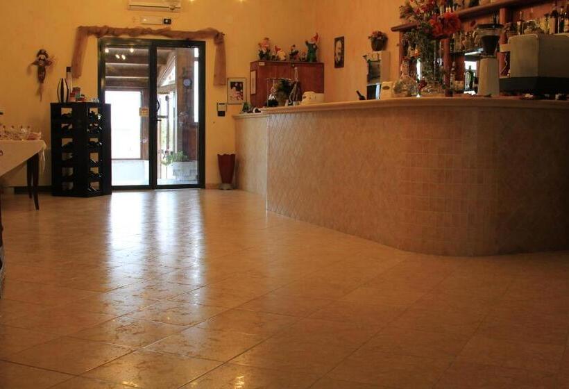 בית מלון כפרי Agriturismo Silos Agri