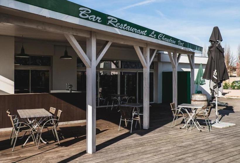 ホテル Le Chaudron Vert