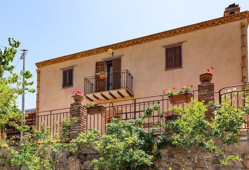 בית מלון כפרי Casale Margherita Turismo Rurale