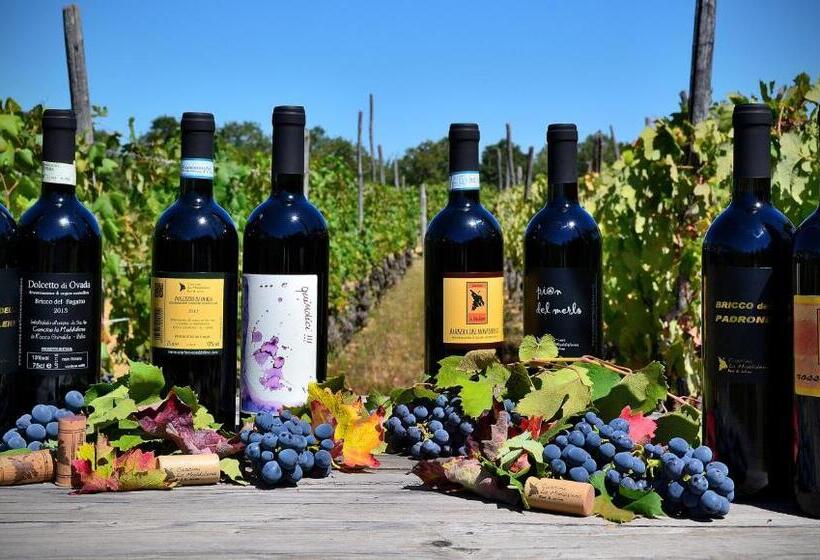 Отель Cascina La Maddalena Bed & Wine