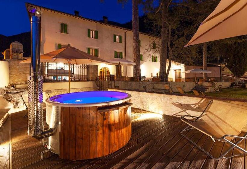 酒店 Fonteantica Agriturismo