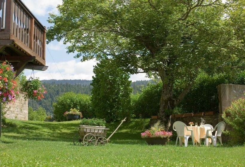 ホテル La Couronne