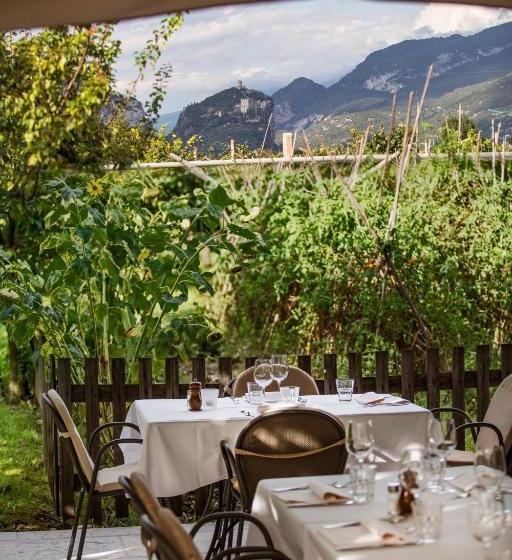 Le Servite Apartments