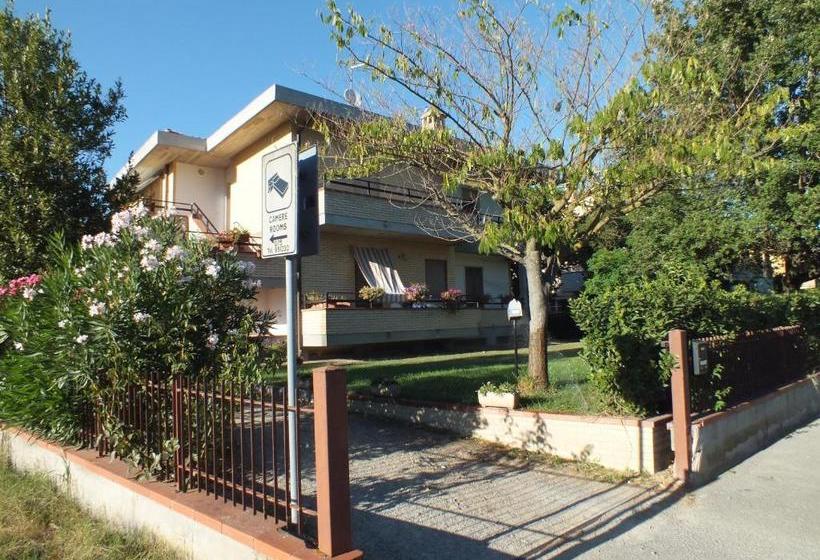 פנסיון Affittacamere Le Petit Palais