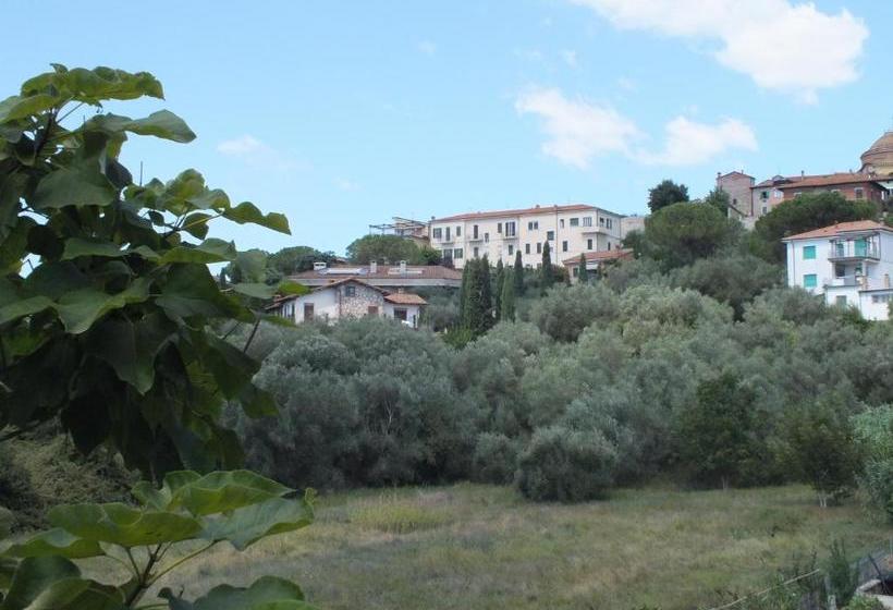 פנסיון Affittacamere Le Petit Palais