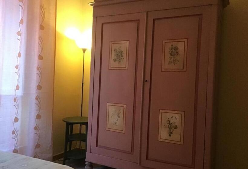 بنسيون Albergo Ristorante La Rocca