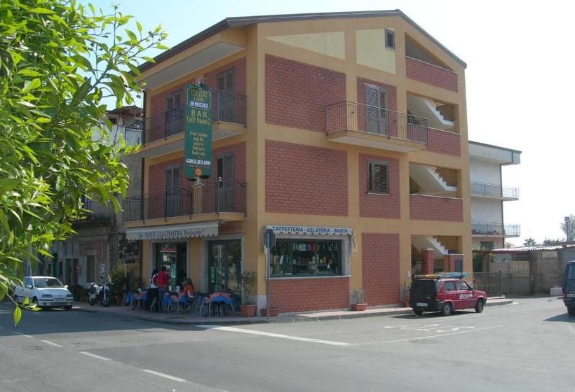 פנסיון Caffè Nuovo 2 Holiday Rooms