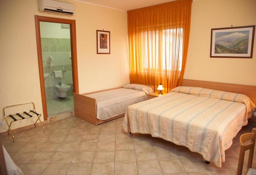 פנסיון Caffè Nuovo 2 Holiday Rooms