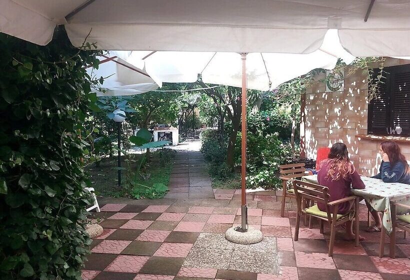 פנסיון Capricornio Club