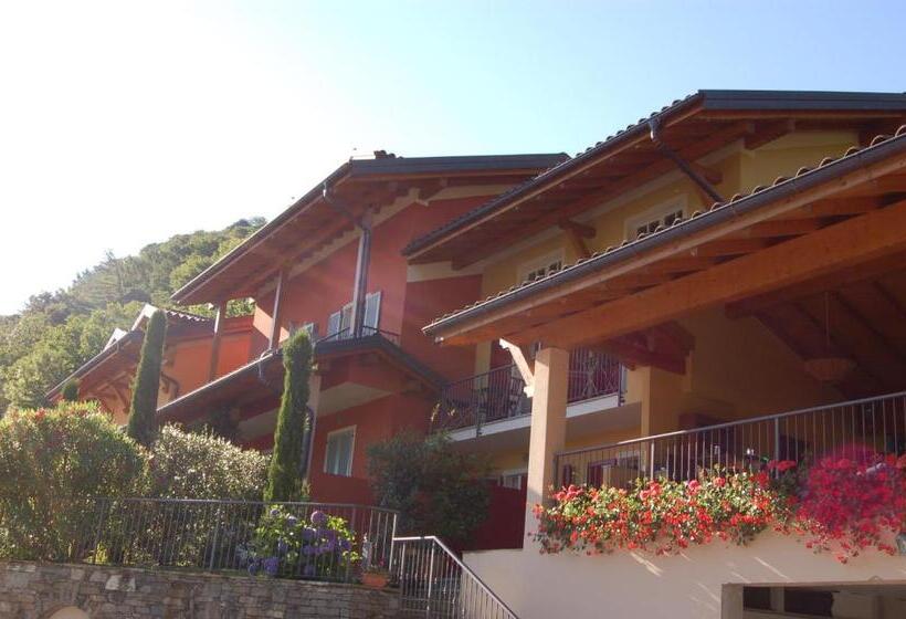 펜션 Cascina Nel Bosco