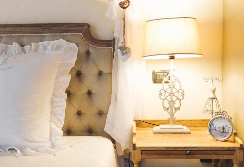 بنسيون Casina Le Conserve