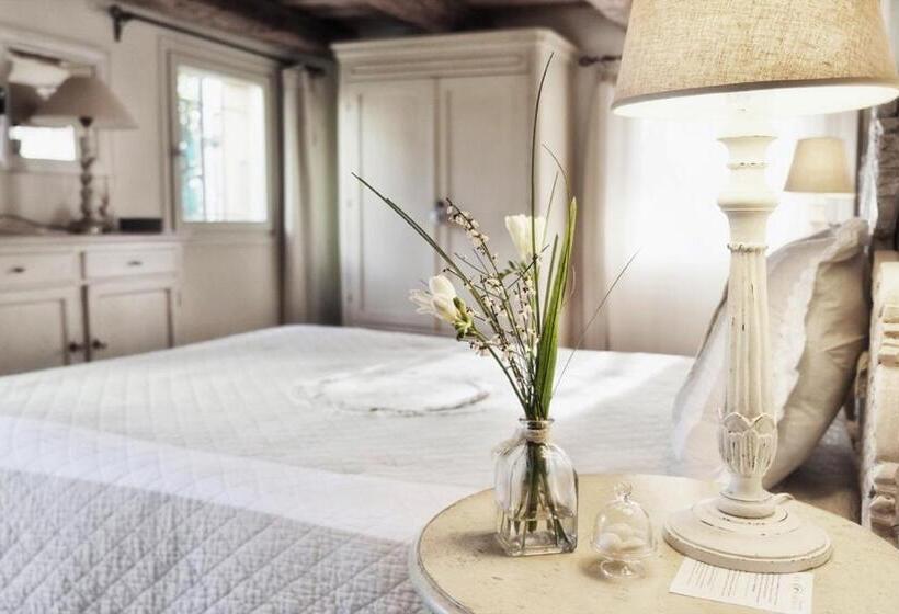 بنسيون Casina Le Conserve