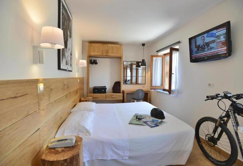 פנסיון Albergo Les Dependances