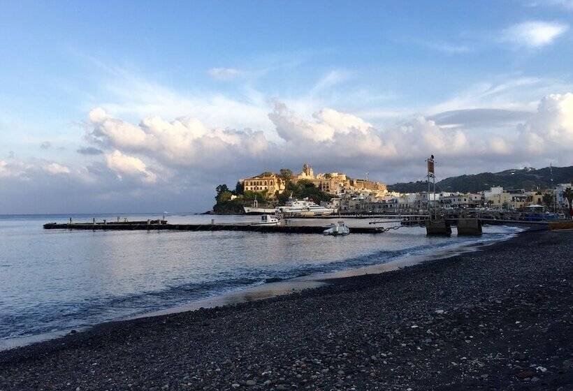 بنسيون Mamamia #lipari