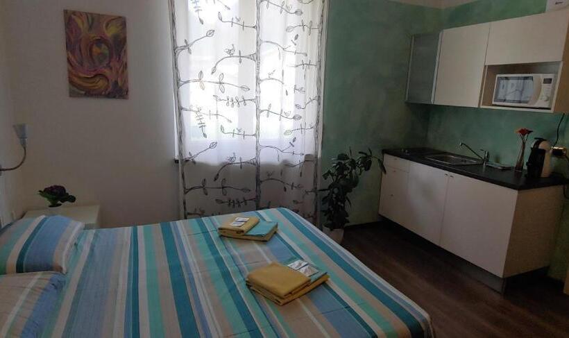 پانسیون Affittacamere Valchiavenna Foresteria In Tranquilla Villa Signorile Con Comodo Parcheggio Privato