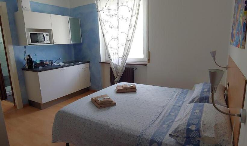 پانسیون Affittacamere Valchiavenna Foresteria In Tranquilla Villa Signorile Con Comodo Parcheggio Privato