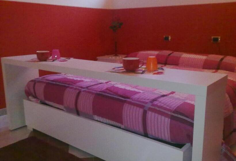 پانسیون Affittacamere Valchiavenna Foresteria In Tranquilla Villa Signorile Con Comodo Parcheggio Privato